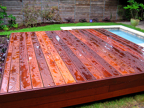 Ipe vs Composite : Which is better for decking?