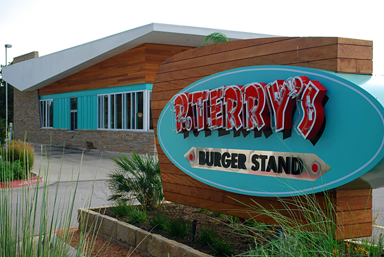 P. Terry’s Restaurant (Mopac and William Cannon ) In Austin, Tx,  Featuring Garapa Interior/exterior
